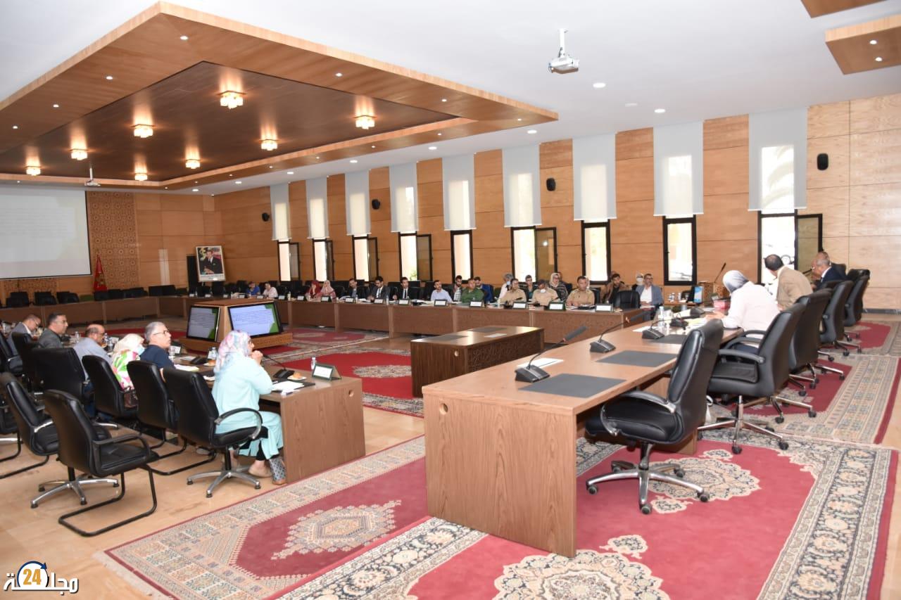 اجتماع اللجنة الإقليمية للتنمية البشرية لاستكمال الدراسة والمصادقة على بعض المشاريع والعمليات القابلة للتمويل