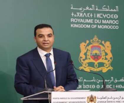 مصطفى بايتاس: 4350 رخصة استثنائية لتيسير تنقل المسافرين خلال عطلة عيد الأضحى