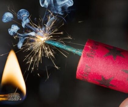 المصادقة على مرسوم يتعلق بالمواد المتفجرة ذات الاستعمال المدني والشهب الاصطناعية الترفيهية