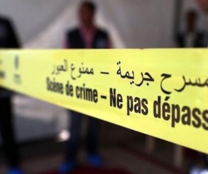 زوج يوجه ضربة قاتلة لزوجته بواسطة حجرة على مستوى الرأس