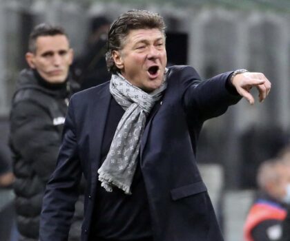 مدرب إيطالي يحل بالمغرب وجلسة مرتقبة تجمعه بلقجع