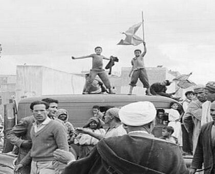 انتفاضــة مدينـــة القنيطـــــرة ضد المستعمر الفرنسي في 7و 8 و9 غشت 1954 حدث تاريخي بارز في مسلسل الكفاح الوطني من أجل الحرية والاستقلال وتحقيق الوحدة الوطنية والترابية