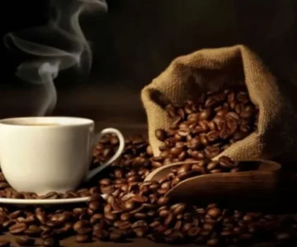 هل يزيد شرب القهوة من احتمال الإصابة بسرطان المريء؟