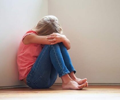 أخصائية علم النفس تكشف أعراض اكتئاب الأطفال