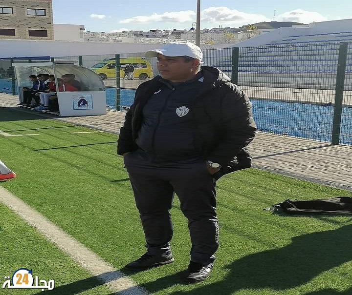 مصطفى الشرقي مدرب النادي القصري يبدي ارتياحه لنتائج الموسم الماضي و يضع المواهب المحلية أولوية.