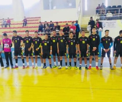 ناشئة الشباب القصري لكرة اليد ممثلا لعصبة جهة الشمال في الدور النهائي للبطولة الوطنية المقررة بمكناس .