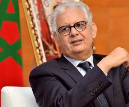 آبار ومسابح مسؤولين تقهر نزار بركة