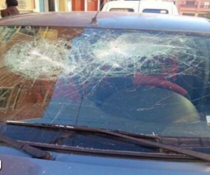 إيقاف 4 أشخاص ضمنهم فتاتان دمروا سيارات خاصة بالبيضاء