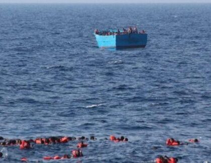 تفاصيل “صادمة”.. مصرع مهاجرين تم رميهم في البحر مكبلي الأيدي وبدون سترة نجاة