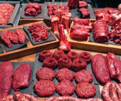 علماء يحذرون من تناول اللحوم الحمراء