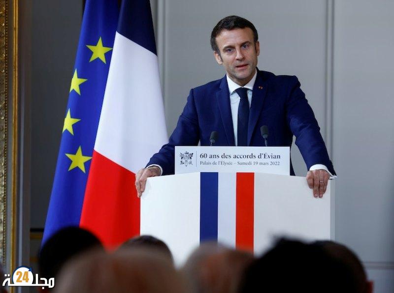 العجلاوي: زيارة ماكرون الى الجزائر تأتي في سياق تقهقر النفوذ الفرنسي