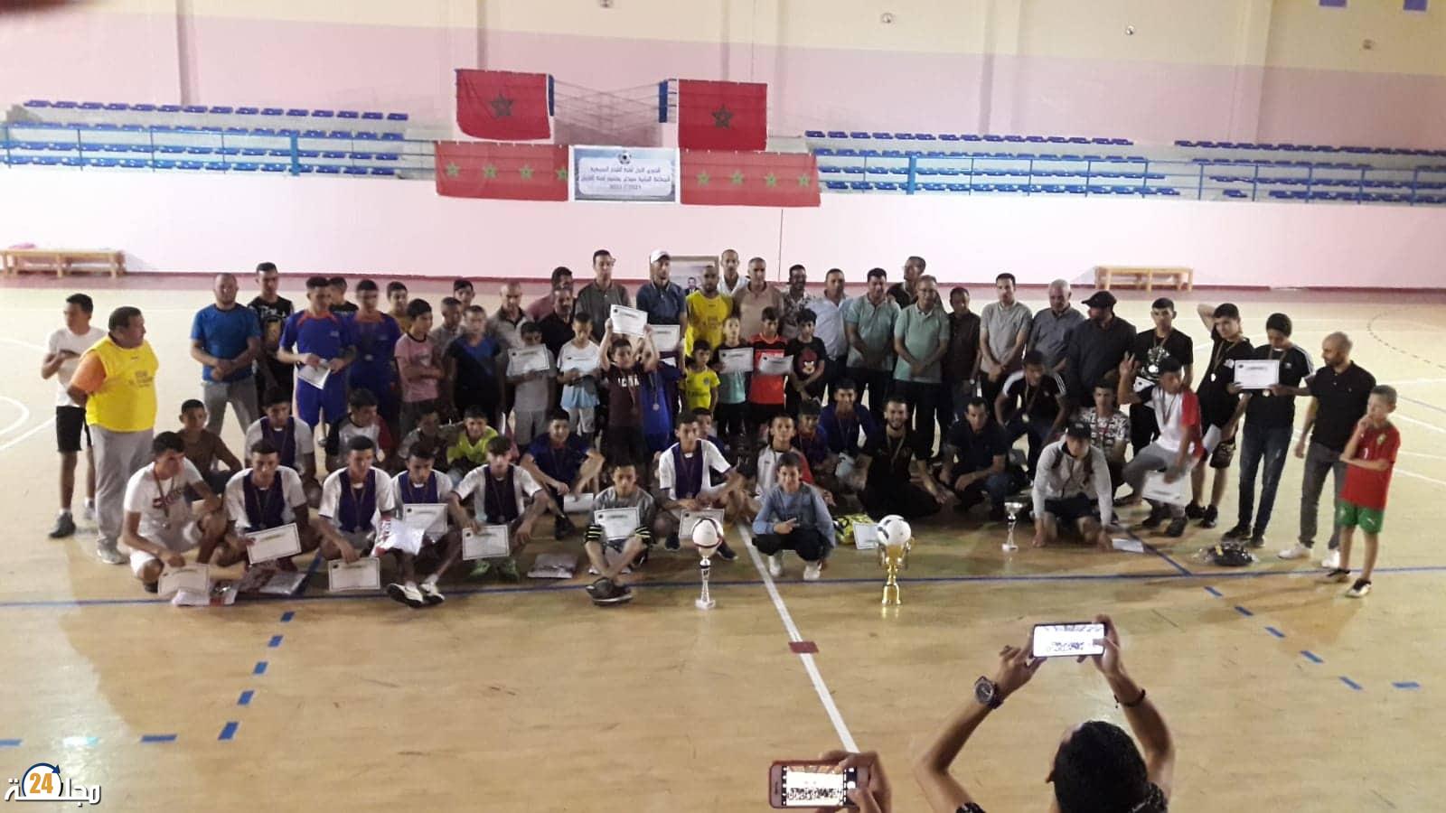 إسدال الستار على منافسات النسخة الأولى لدوري كرة القدم المصغرة بجماعة سيدي بوتميم دائرة تارجيست الحسيمة