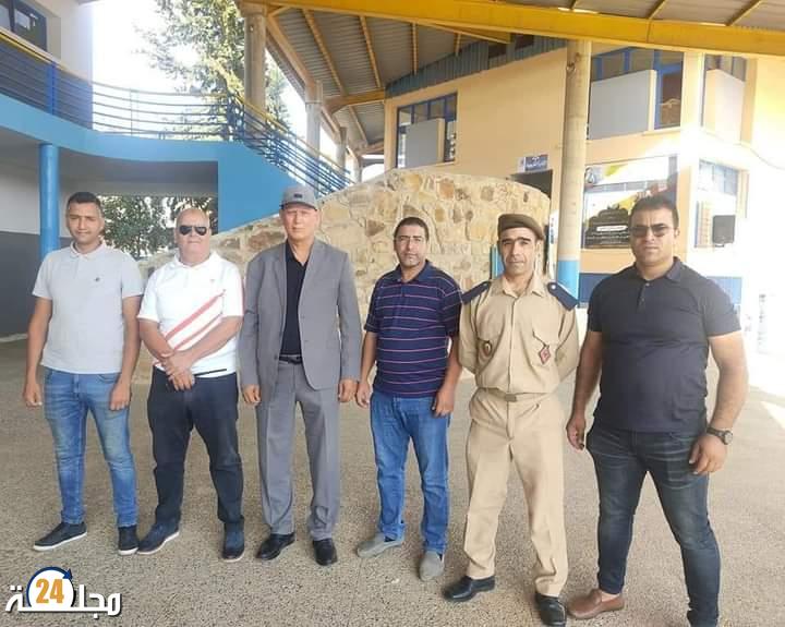 اجتماع تنسيقي متعدد الأطراف بالثانوية الإعدادية الطبري بالقصر الكبير لتأمين محيط المؤسسة .