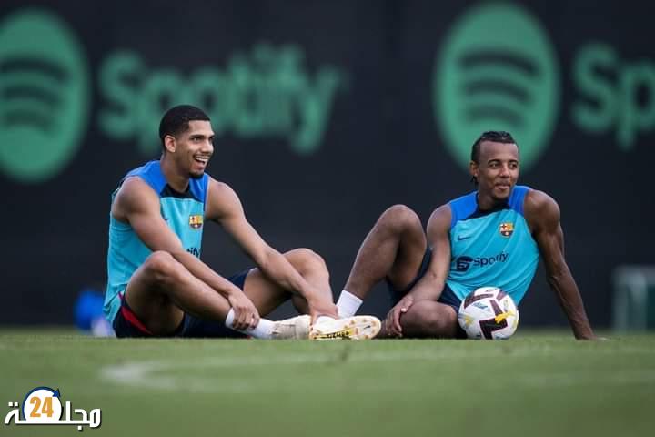 لاعبا برشلونة أراوخو و كوندي سيغيبان عن تركيبة تشافي لفترات متباينة و لا تأثير على التركيبة .