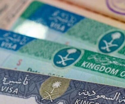 السعودية تتيح التأشيرة السياحية إلكترونيا للمقيمين في هذه الدول