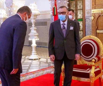 أخنوش يصل إلى طوكيو لتمثيل جلالة الملك في مراسم جنازة رئيس الوزراء السابق شينزو آبي