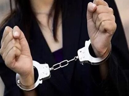 سرق أموالها.. سيدة  تنتقم من زوجها بطريقة لا تصدق!