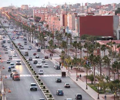 وفد فرنسي يتوجه نحو الصحراء المغربية لاكتشاف فرص الاستثمار
