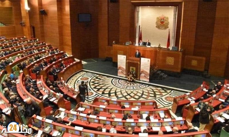 قرار تصفية معاشات المستشارين البرلمانيين يدخل حيز التنفيذ