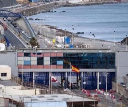 إسبانيا تصدر قرارا جديدا بشأن الدخول إلى سبتة ومليلية