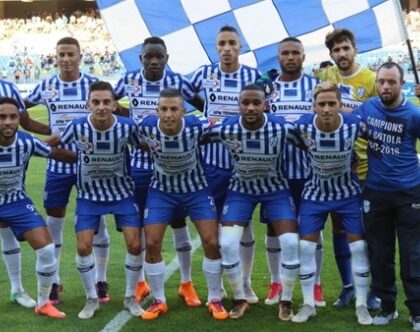 منخرطوا اتحاد طنجة لكرة القدم يشنون هجوما على المكتب المديري للفريق و المدرب بادو الزاكي.