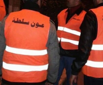 توقيف عون سلطة بسطات و آخر في حالة فرار بسبب النصب و الاحتيال على المواطنين