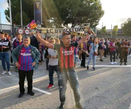 الإنتر يسقط أحلام برشلونة في عصبة أبطال أوروبا و الآلاف من جماهير النادي تحتج خارج أسوار الكامب نيو