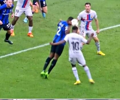 الإنتر الإيطالي يسرق فوزا من برشلونة في أبطال أوروبا و التحكيم الحلقة الأضعف رغم وجود الفار.