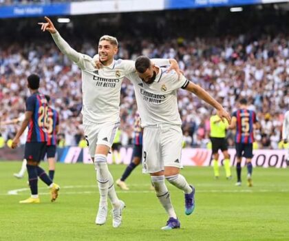 الكلاسيكو الإسباني يبرئ بيكيه و يورط تشافي هيرنانديز بقوله ” هذا هو الفارق بينا و بين الريال “