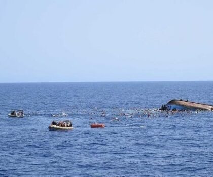 عدة أشخاص في عداد المفقودين إثر غرق قارب بنيجيريا
