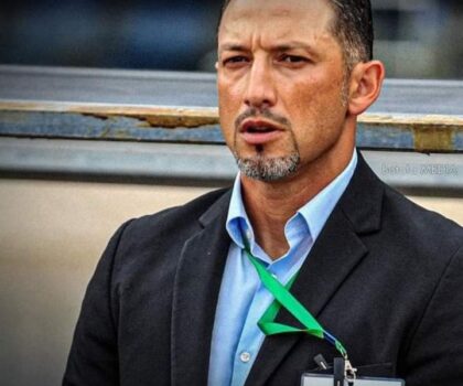 الاتحاد الإفريقي لكرة القدم يوقف المدرب يوسف روسي و فريقه الرشاد البرنوصي يصدر بلاغا في الموضوع