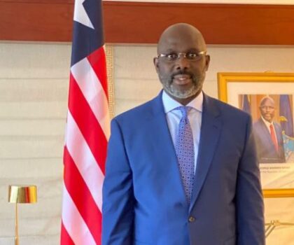 بدعوة من الملك محمد السادس.. رئيس ليبيريا جورج وياه يجل بطنجة