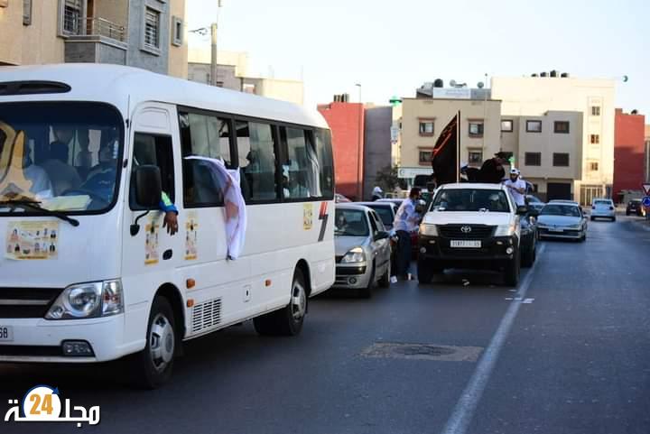 العيون… خلال استحقاقات 8 شتنبر رئيس عصبة العيون الساقية الحمراء لكرة القدم يستغل حافلة العصبة في الحملة الانتخابية