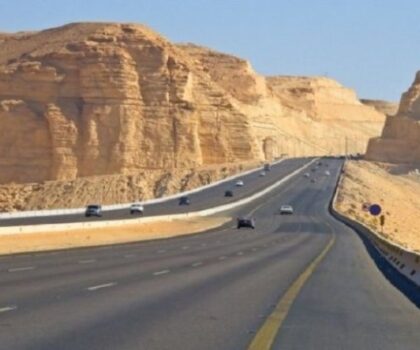 الأشغال بالطريق السيار تزنيت- الداخلة  تتجاوز 80 في المائة