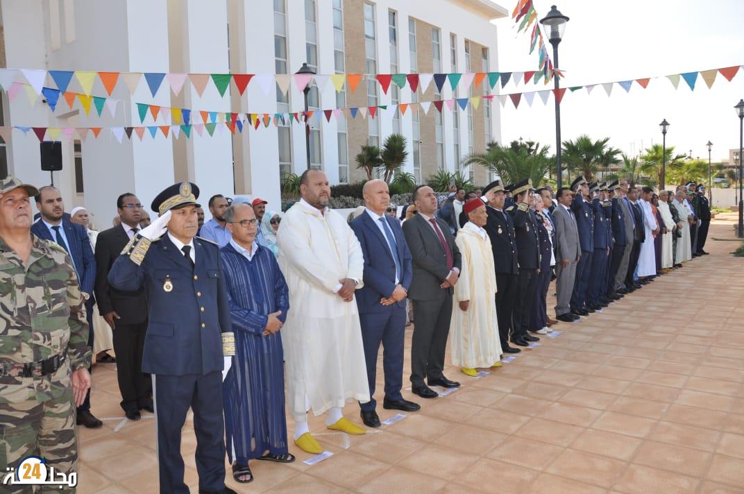 عامل إقليم سيدي إفني يشرف على تسليم وإعطاء الانطلاقة لعدد من المشاريع التنموية