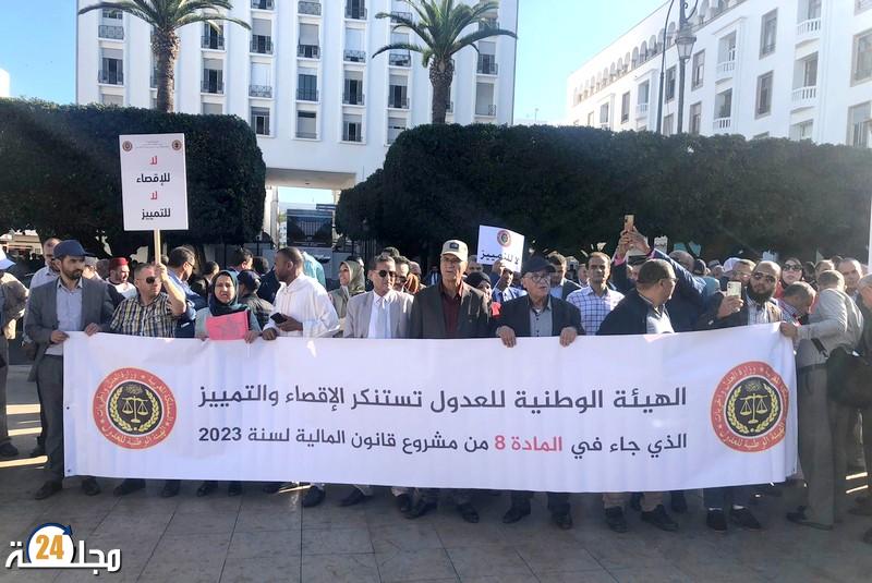 مشروع قانون المالية ..العدول يهددون بمواصلة الاحتجاج بسبب المادة 8