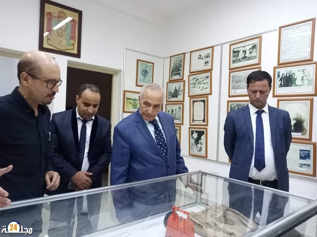 المندوب السامي لقدماء المقاومين يحل في زيارة رسمية لورش فضاء الذاكرة التاريخية للمقاومة بالعرائش .