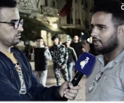 بالفيديو… حرقة ماتنساتليش..أنني اكتشفت راسي الأم ديالي ولداتني في مستشفى سانية الرمل بتطوان وسمحت فيا