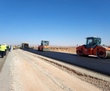 الطريق السريع تيزنيت – الداخلة.. نسبة الإنجاز بلغت أزيد من 80 في المائة
