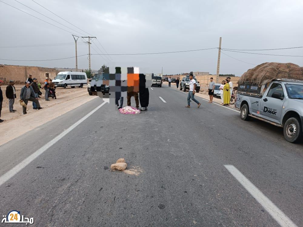 سيارة كبيرة تدهس طفلا وترديه قتيلا أمام أنظار والديه بين الجديدة وسيدي اسماعيل
