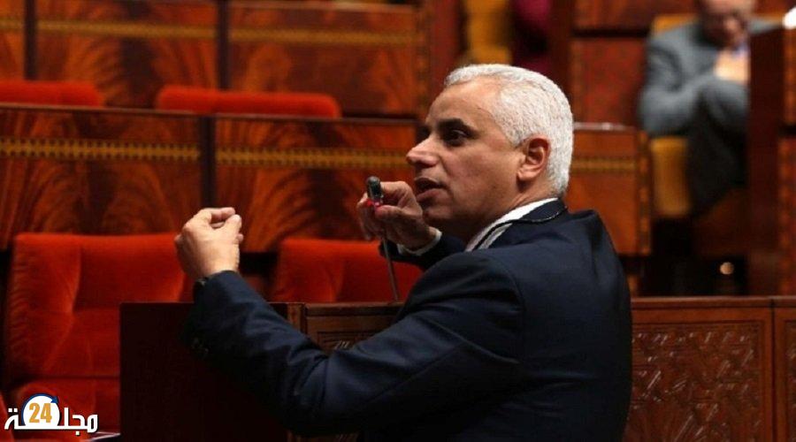 آيت الطالب يجتمع بمصنعي الأدوية بالمغرب لهذا السبب
