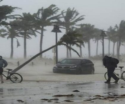 نشرة إنذارية ..رياح قوية مرتقبة من الثلاثاء إلى الخميس بعدد من مناطق المملكة