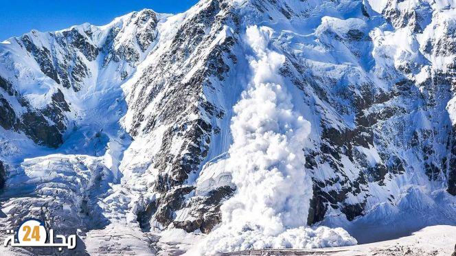 انهيار ثلجي يتسبب في طمر نحو عشرة أشخاص بالنمسا