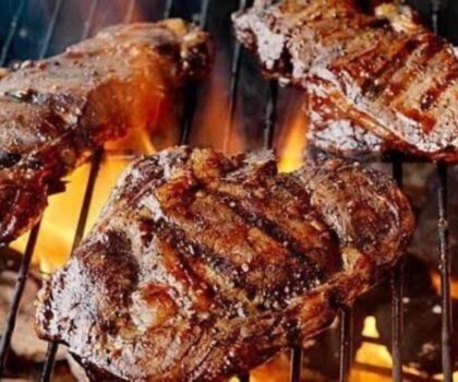 أغذية تضعف المناعة وتزيد الالتهابات.. تجنبها فورا