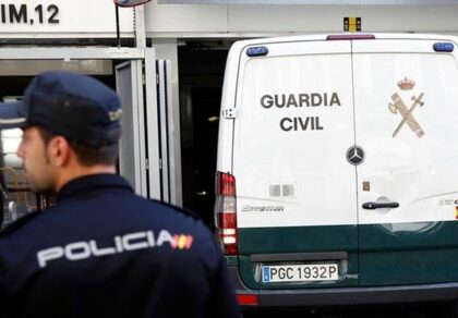 تفكيك شبكة متخصصة في تزوير وثائق إقامة مهاجرين مغاربة بإسبانيا