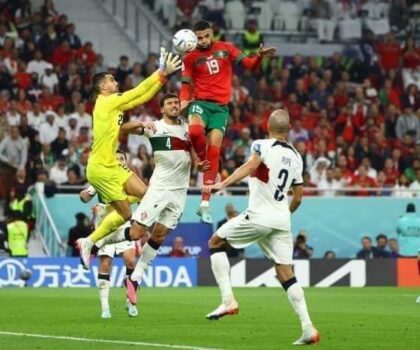 المنتخب المغربي يجلب أنظار الصحافة العالمية بوصوله للمربع الذهبي لمونديال قطر و يخلق الحدث العالمي .
