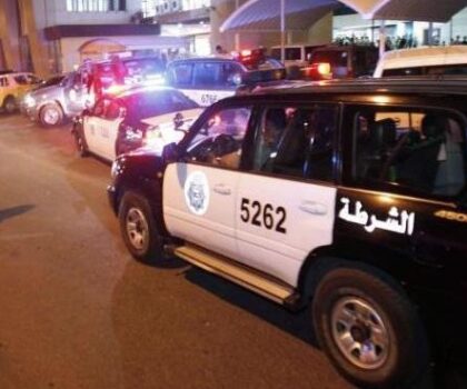 الكويت تبعد 3000 “مُتشبّها بالنساء” خلال عام 2022