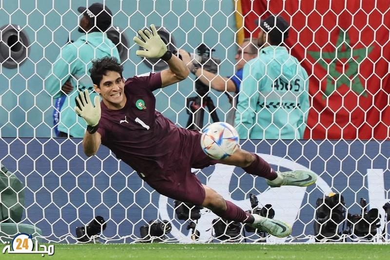 ”الفيفا” ترشح ياسين بونو لنيل جائزة 2023 لأفضل حارس مرمى في العالم