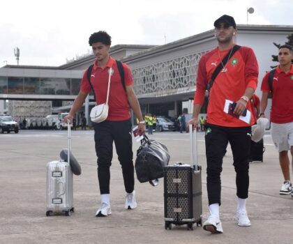 تأجيل عودة الأسود إلى أرض الوطن