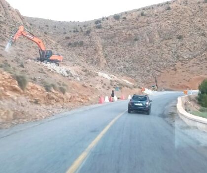 انقطاع حركة السير غدا السبت على الطريق الوطنية بين ميدلت والريش
